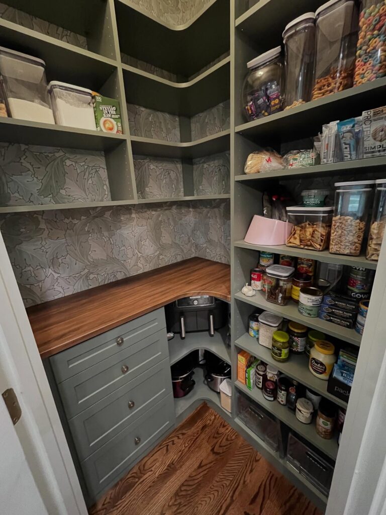 Instagram post from ohiocustomclosets. This post is in position 2.